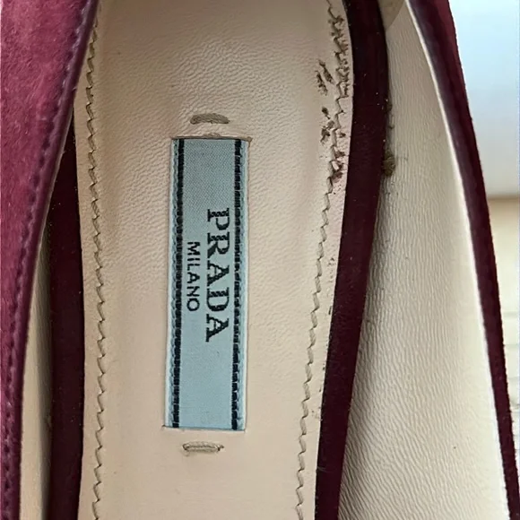 Prada Camoscio Basic Platform Pump in Granato